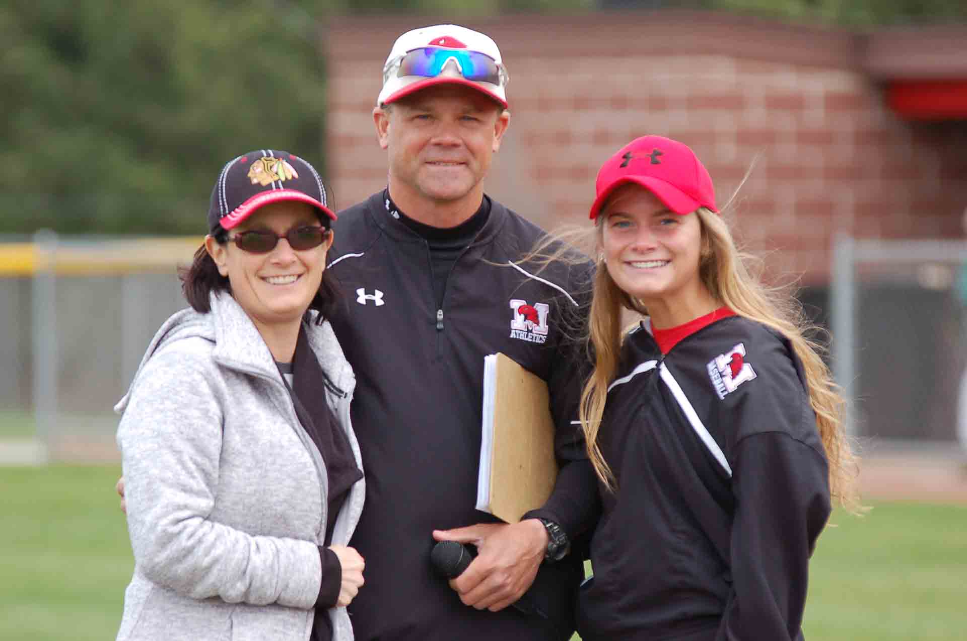 2016-baseball-senior-day-05